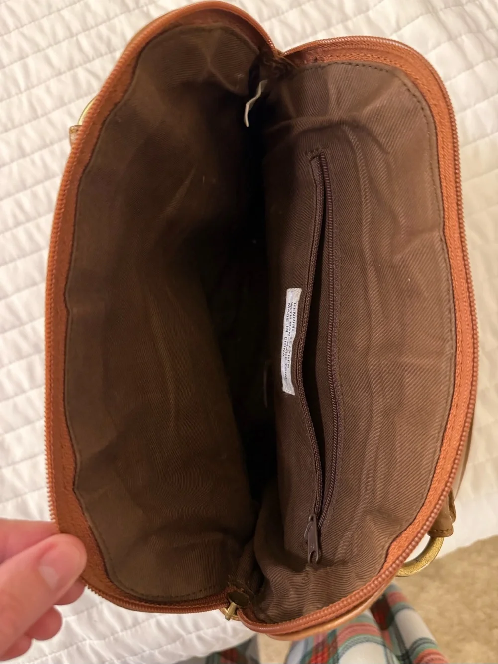 Structured Tan Leather Shoulder Bag with Gold Rings